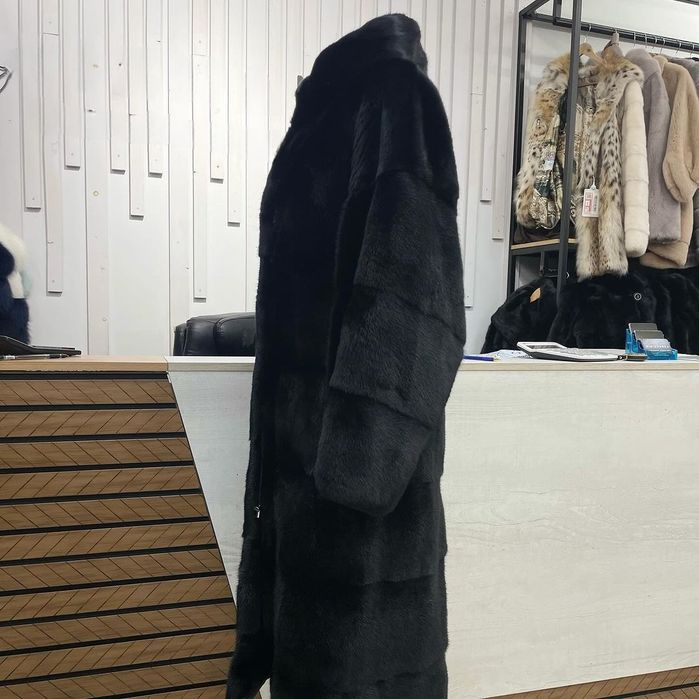 Продам норковую шубу