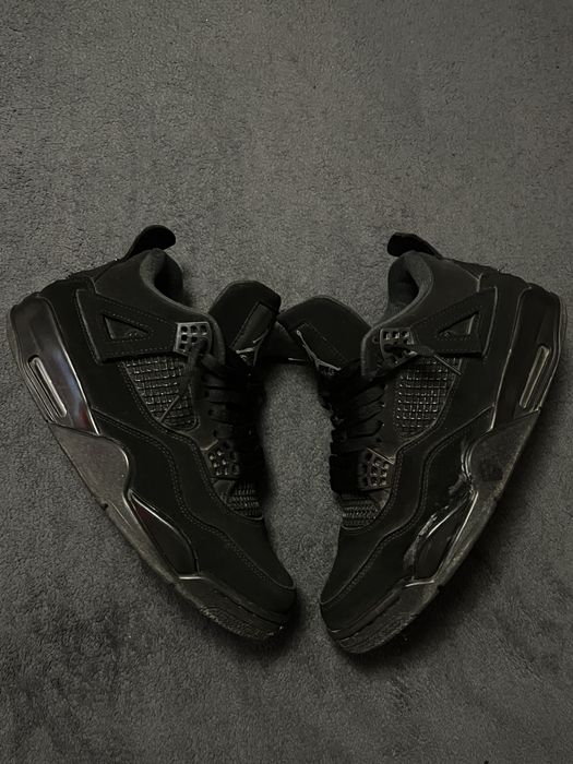 Jordan 4 black cat