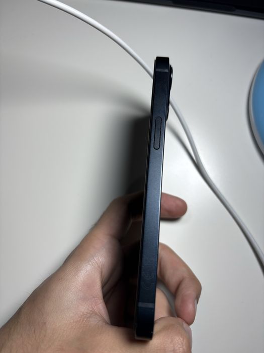 iPhone 13 128GB Midnight