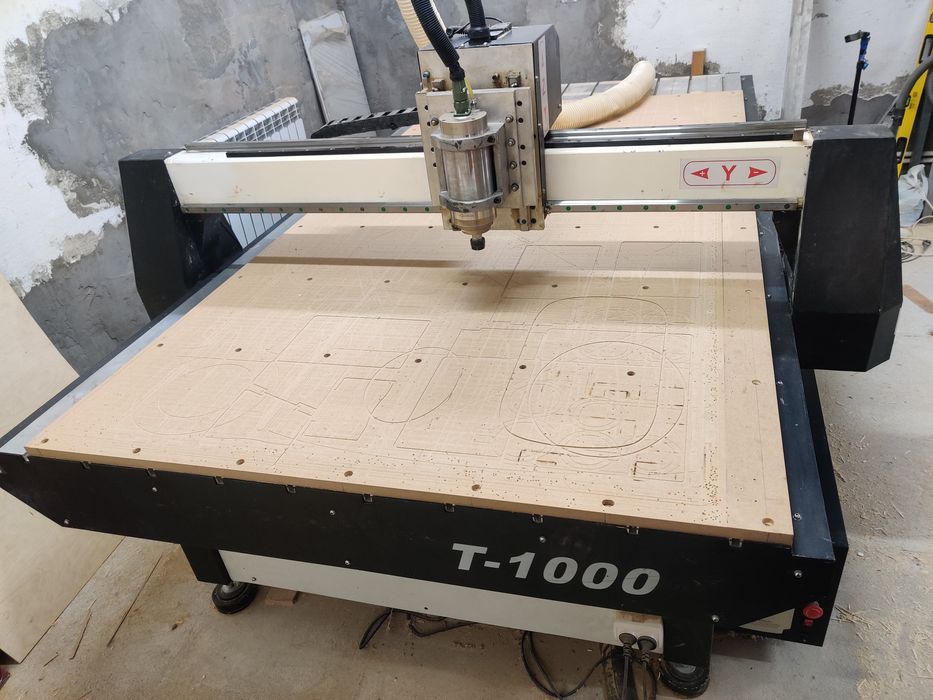 Фрезерный станок с ЧПУ 1325