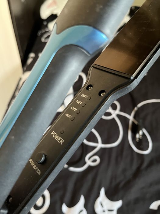 Выпрямитель для волос