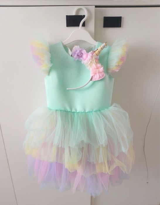 Платье на девочку