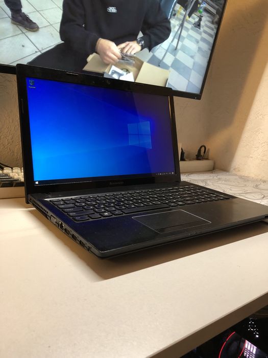 Продам ноутбук i7