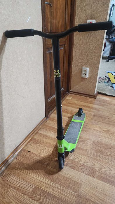 Продаётся Самокат трюковой RIDER б/у