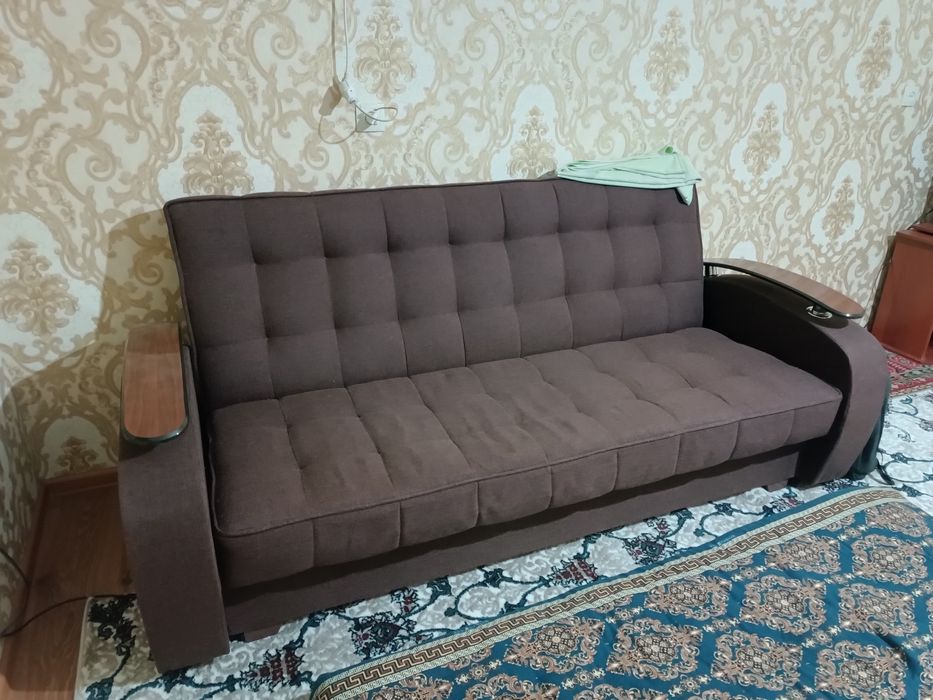Продается диван.