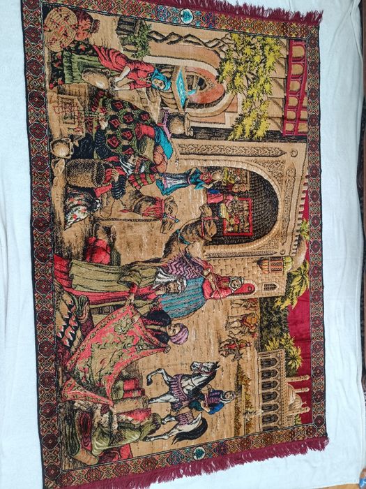 Carpeta perete plusata