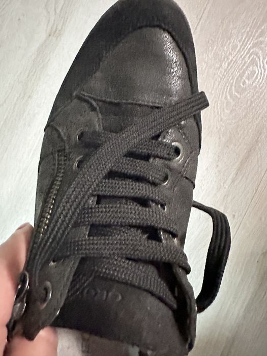 Продам обувь женскую размер 37