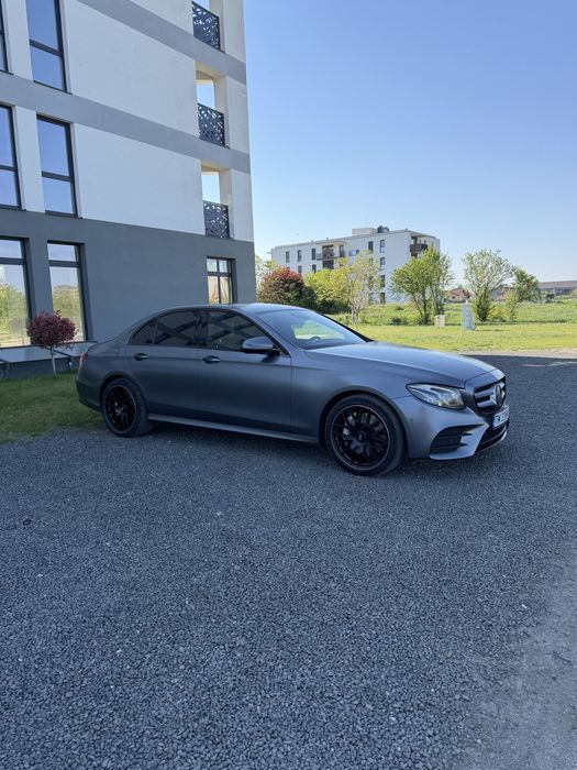 Mercedes-Benz E 400 4MATIC AMG | 333 CP | AIRMATIC | FULL Istoric |