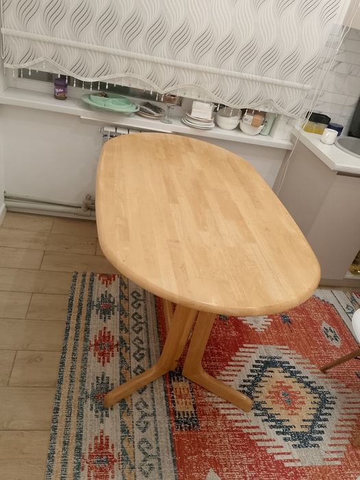Стол чистое дерево