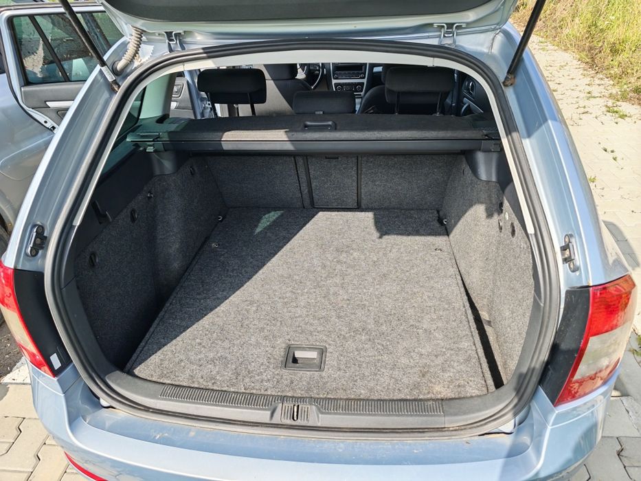 SKODA Octavia 2011 — imagine 5