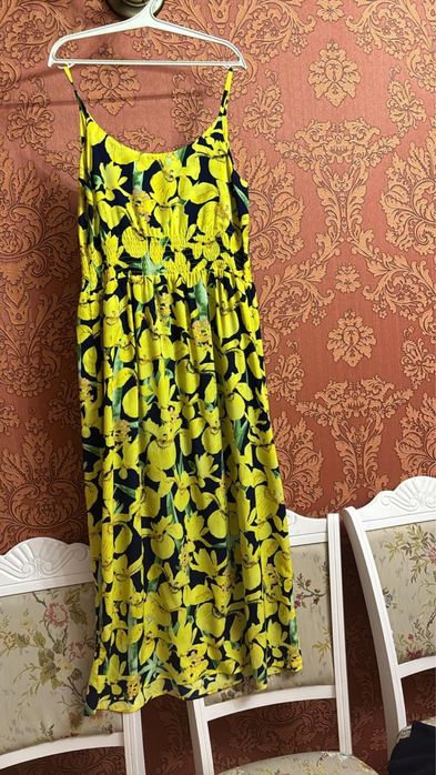 Платья  в отличном состоянии