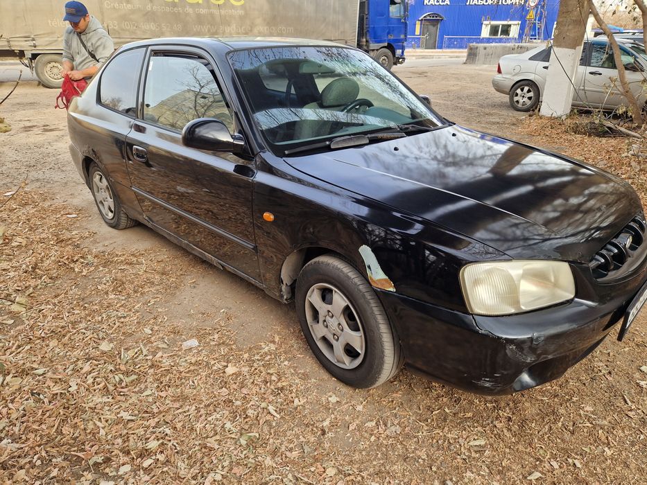 Hyundai accent  2001г
