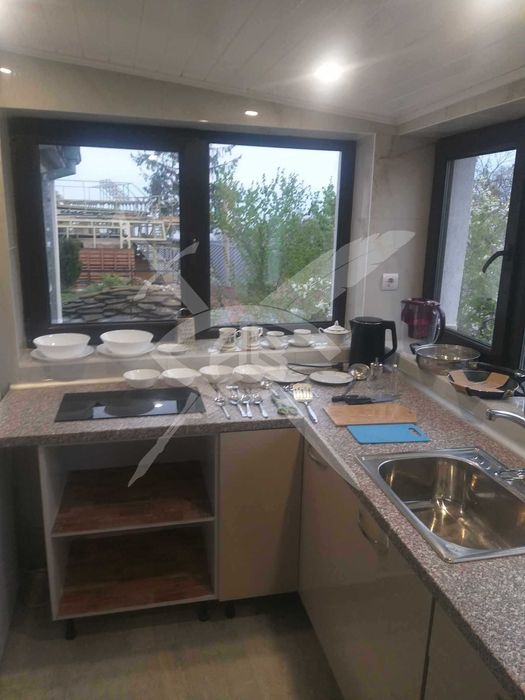 Двустаен - Ален мак - 172428