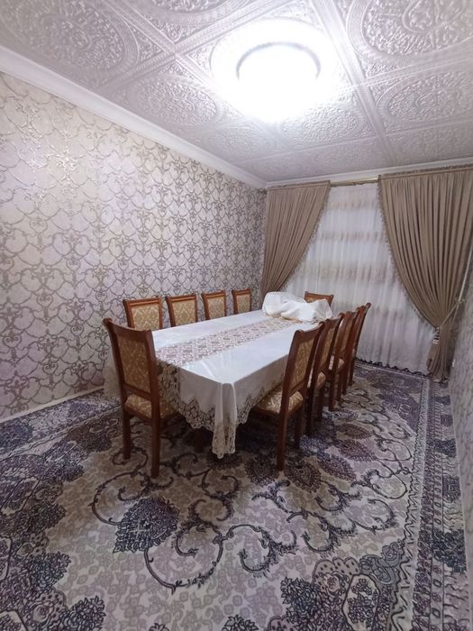 3 xonali dom sotiladi