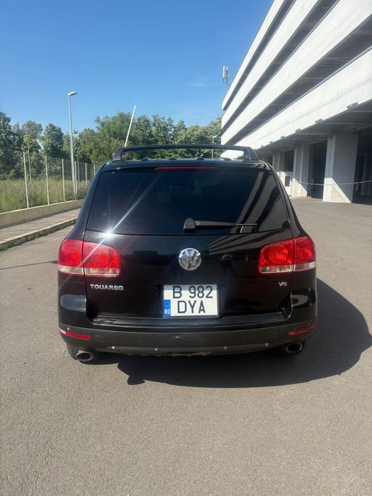 Vând Volkswagen Touareg 3.2 VR6 cu Gpl sau schimb cu Bmw Seria 1 E87