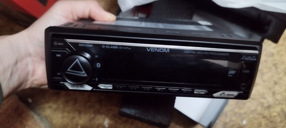 Автомагнитола aura venom