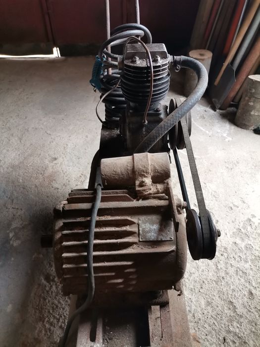 Компресор за гуми монофазен