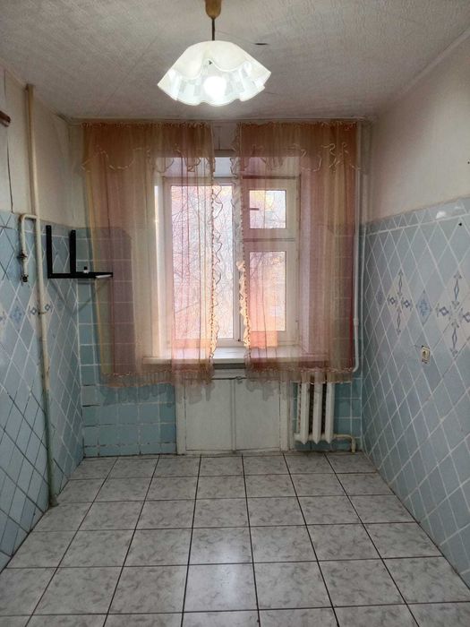 продается 3 комн кв р-н Нефтебаза