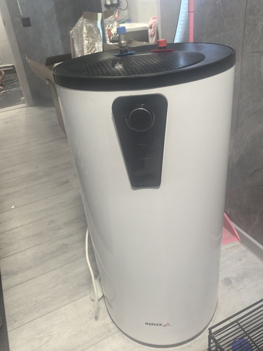 Продам бойлер 80 литров