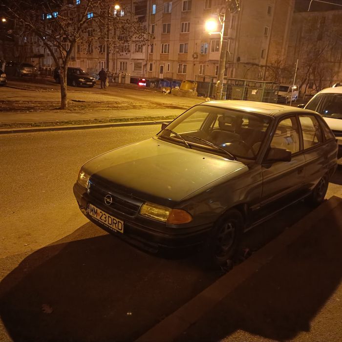 Opel Astra f 1992 1.4i. Doar cu fiscal si transcriere.