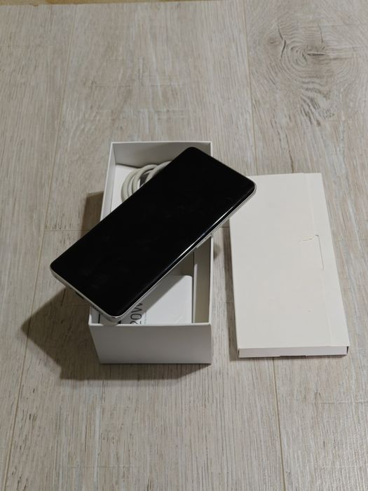 Redmi Note 13 Pro Plus 256 gb Ram 8 5G