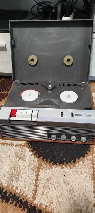 Vând 3 magnetofon Philips și Grundig. Pentru restaurare