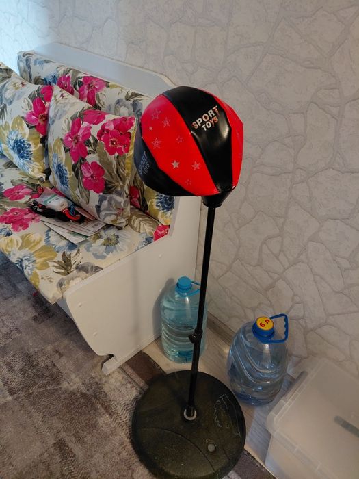 Боксерская груша для малышей .