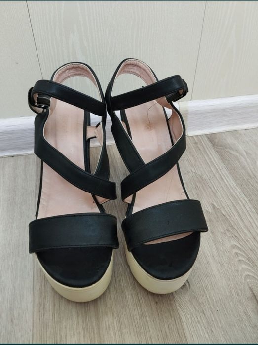 Продам туфли  37 размер