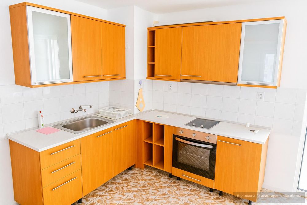 Дава се под наем Тристаен апартамент в Пловдив, Младежки Хълм - 130 кв.м за 547.23 € - Снимка #1