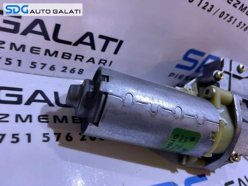 Motoras Reglaj Spatar Scaun Pasager Dreapta Fata Electric VW Bora 1999 - 2005 Cod 0130002528 [D0302]