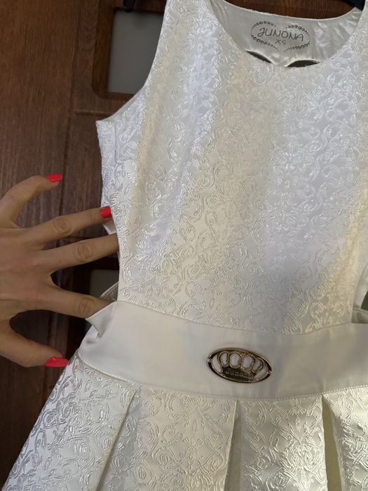 Junona рокля нова