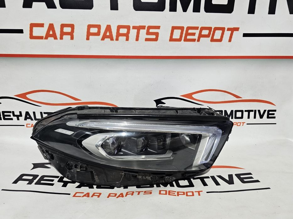 Far dreapta led Mercedes A Class W177 avariat