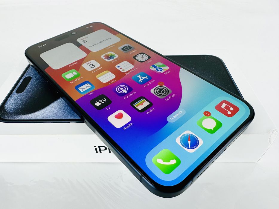 Apple iPhone 15 Pro Max 256GB Blue Titanium Отличен! Гаранция!