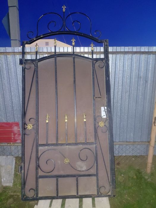 Продаеться ворота