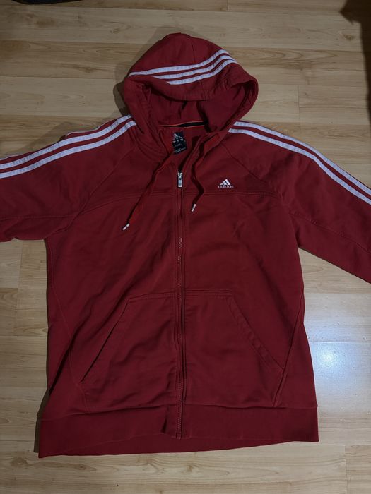 Adidas Essetials