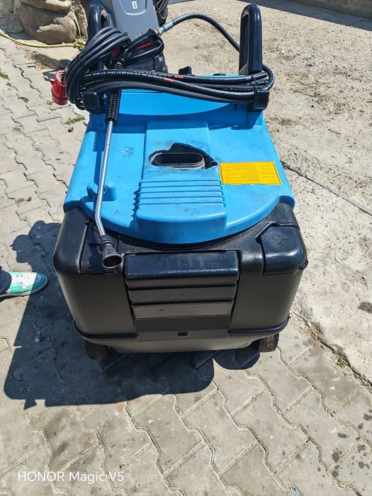 Apără de spălat cu apa calda DOLMAR 3040 HA
