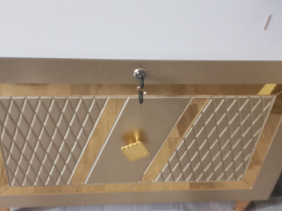 Sandiq mdf oyog'i yong'oq turetskiy still сундук тумбочка