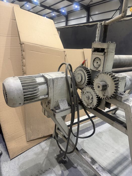 Вал за огъване на ламарина