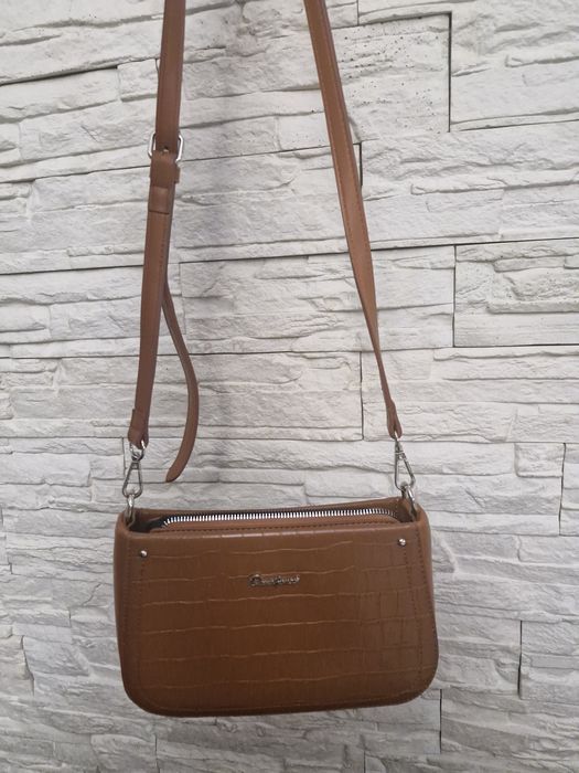 Сумка коричневая с ремнем