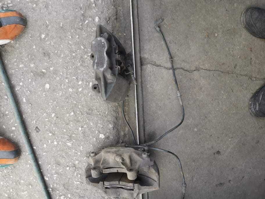 Дискове+Апарати с накладки от Е430/E420 W/T/S210 ,C36 AMG W202