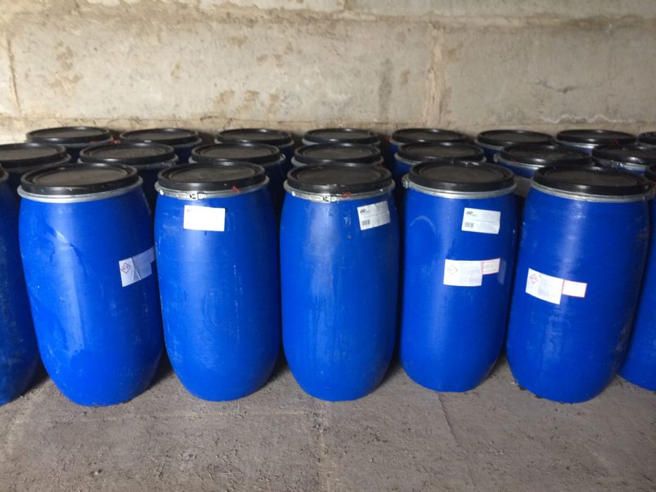 Продам бочки 180-200л