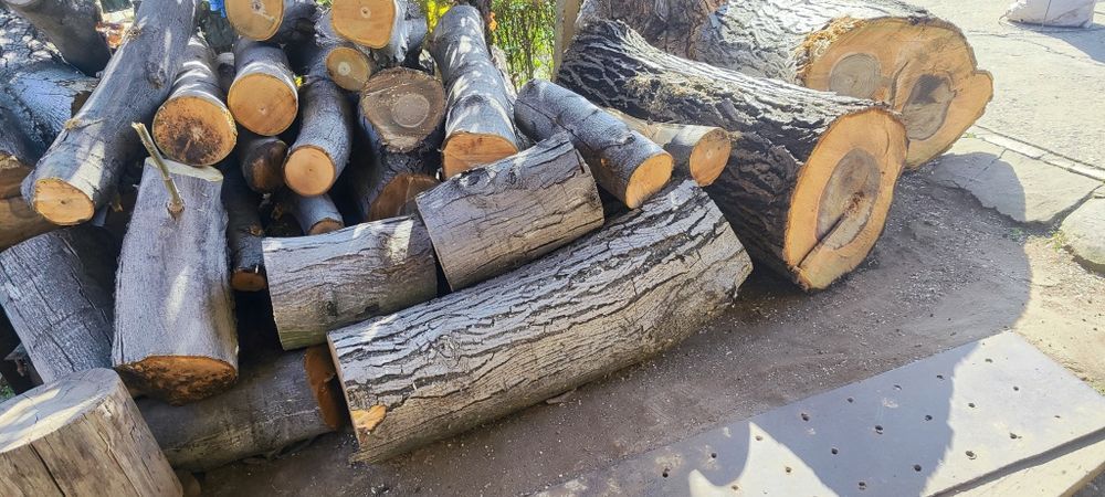 Продавам орех за материал