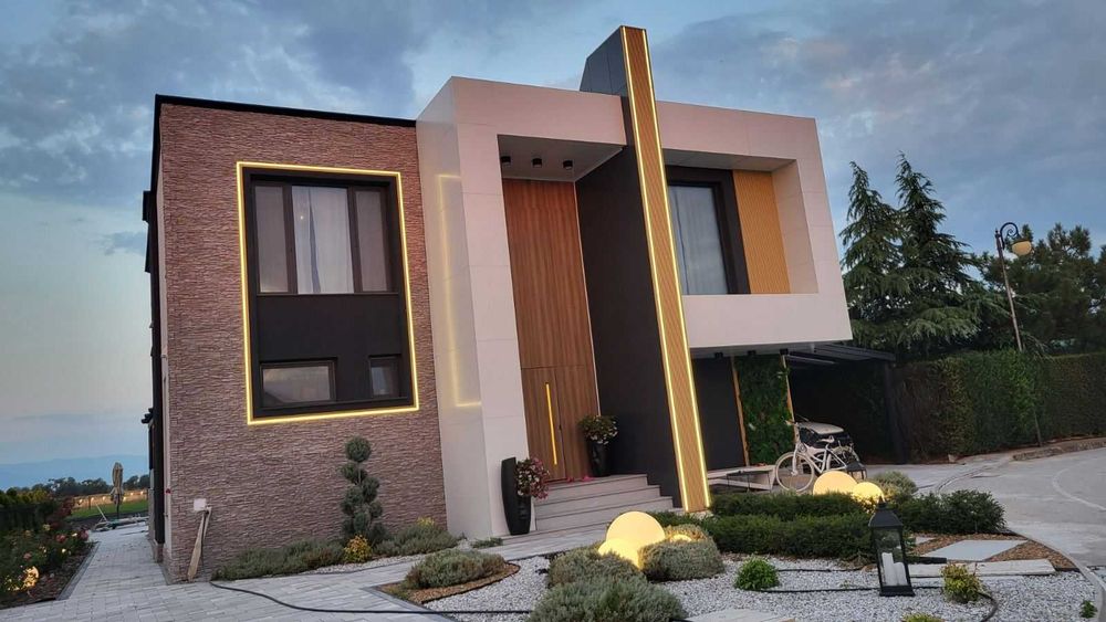 Продава се Къща в с. Радиново, Област Пловдив - 430 кв.м за 2094 €/кв.м - Снимка #3