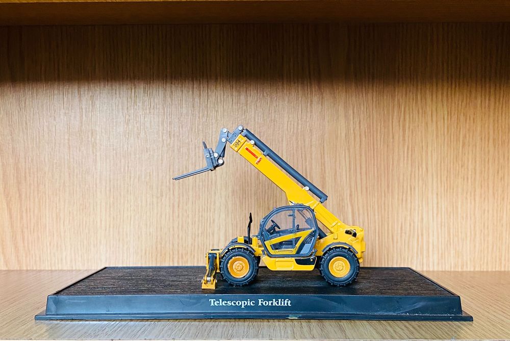 Machetă (hidraulic) Excavator/Buldozer, etc. (CAT)- PRODUS NOU