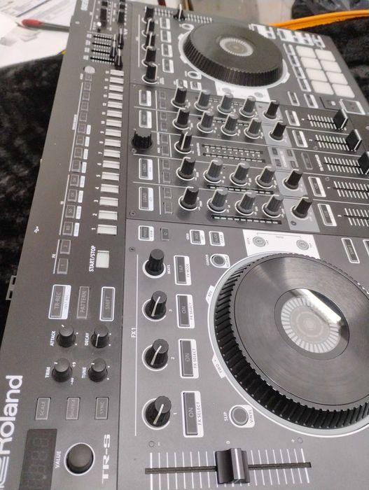 Controller DJ-808  -Nou, nefolosit!