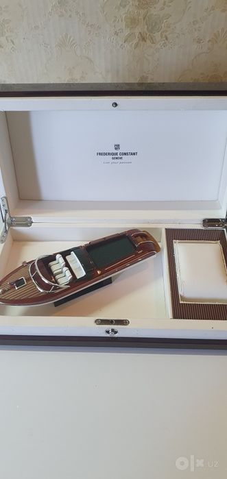 Футляр Frederique Constant