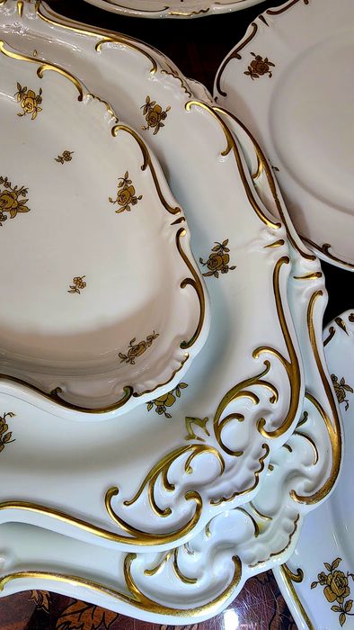 Столовый сервиз "Золотая роза" ГДР. Веймар. Дёшево !