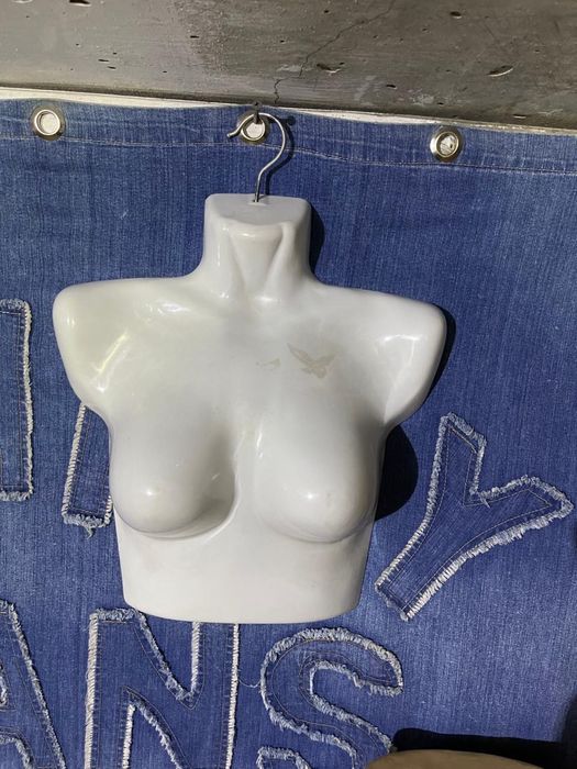 Продам вешалки пластик и метал