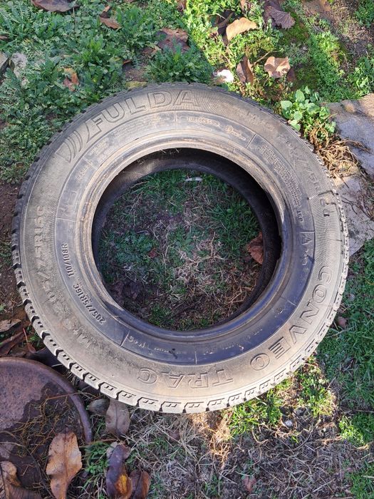 Гуми Бусови 205 75 16 С