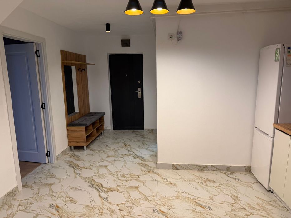 Inchiriez apartament 3 camere Artego